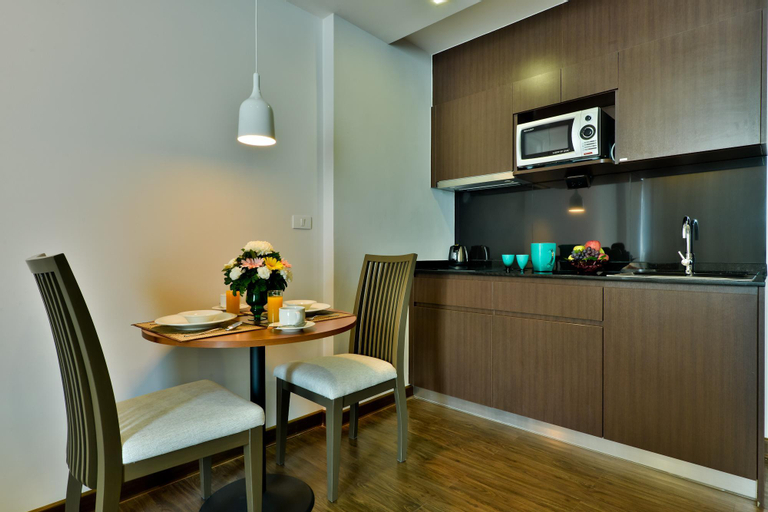 Dining Room 5