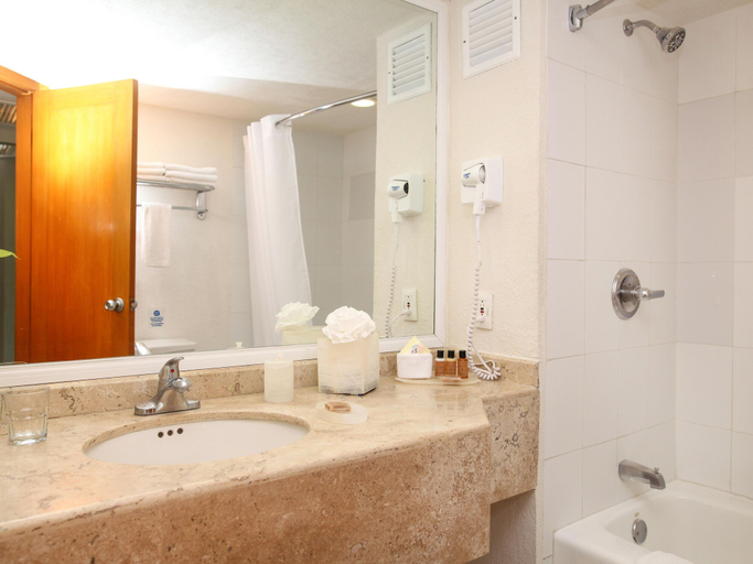 Bathroom 5, Casa Mexicana Cozumel, Cozumel