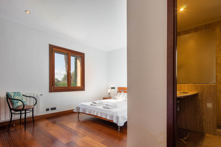 Bedroom 2, Villa Les Oliveres Antonia By SunVillas Mallorca, Baleares
