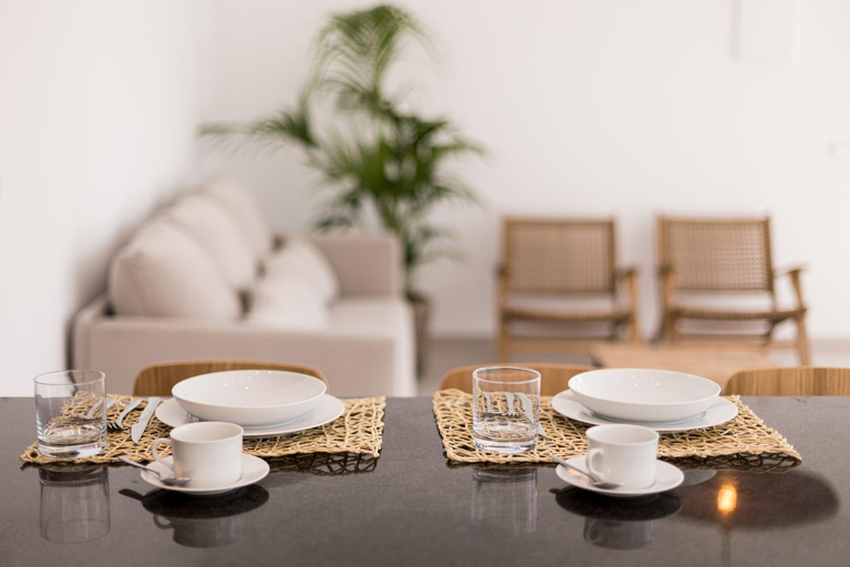 Food & Drinks 5, Bossa Bay Suites with Private Pool - MC Apartments Ibiza, Baleares