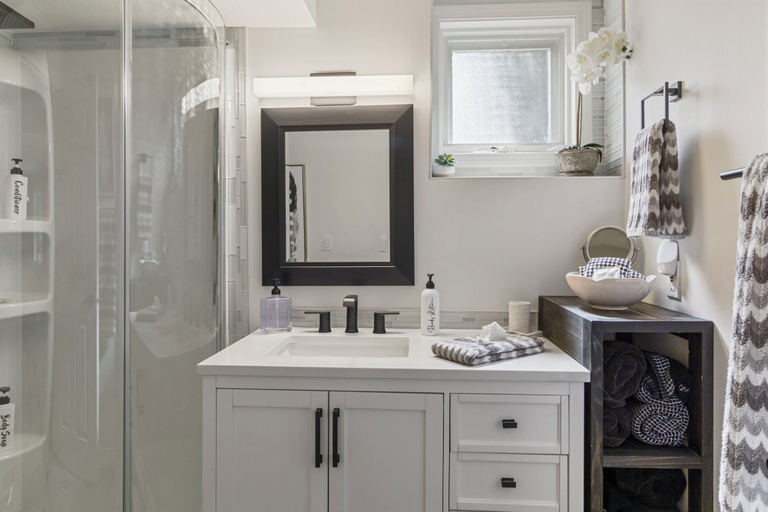Bathroom 4, Rayleigh River Retreat - Garden Oasis, Thompson-Nicola