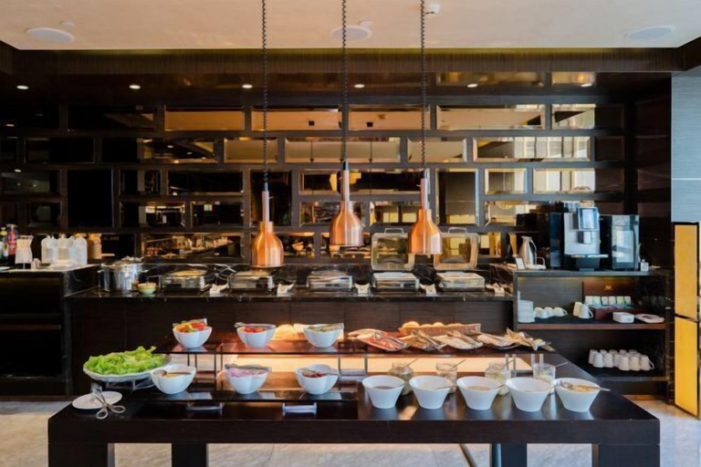 Restaurant 8