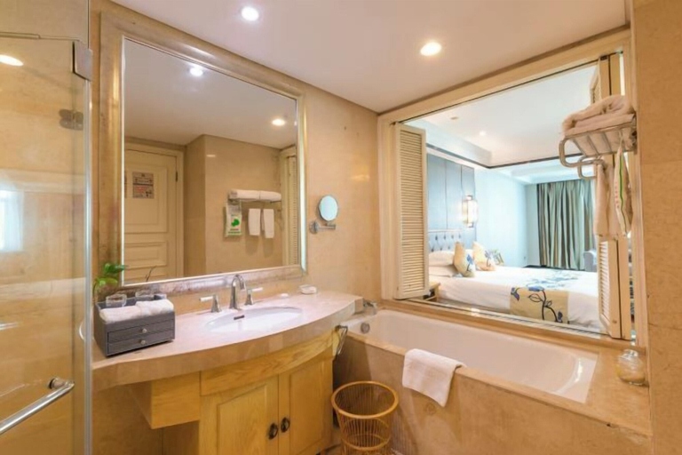 Bathroom 5, Wanbollo Hotel, Wenzhou