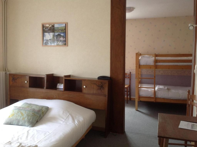 Bedroom 5, Auberge De La Plaine, Aube