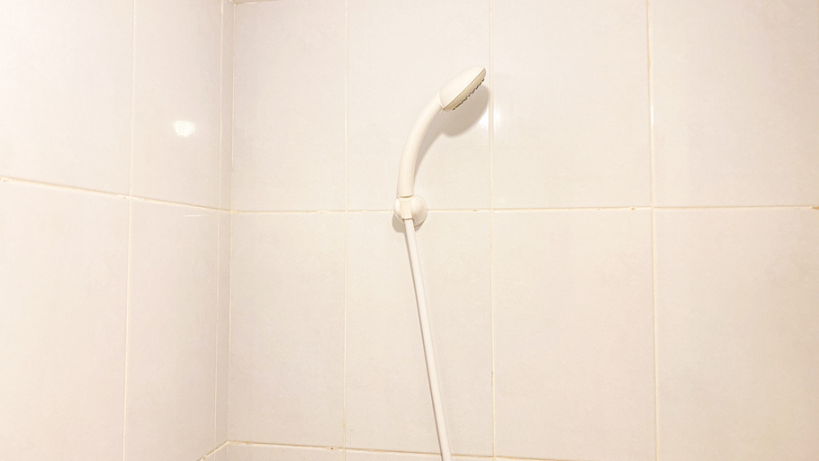 Bathroom 5, Cozy and Good Choice Studio Apartment at Tokyo Riverside PIK 2 By Travelio, Tangerang