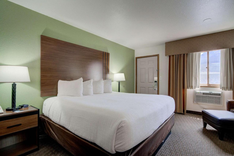 Bedroom 3, Ridgeline Hotel at Yellowstone Ascend Hotel Colle, Park
