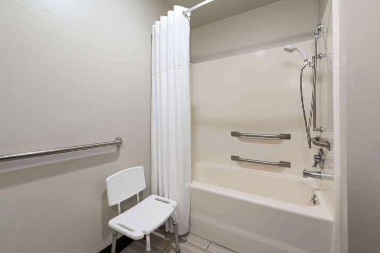 Bathroom 1, Super 8 by Wyndham Big Timber, Sweet Grass