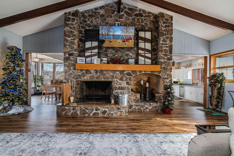 Others 4, Red Bud Cove Lakefront Farm House on Table Rock Lake, Taney