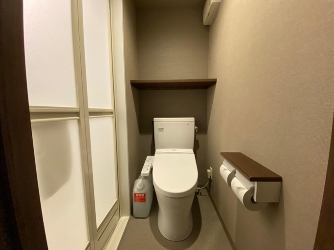 Bathroom 6