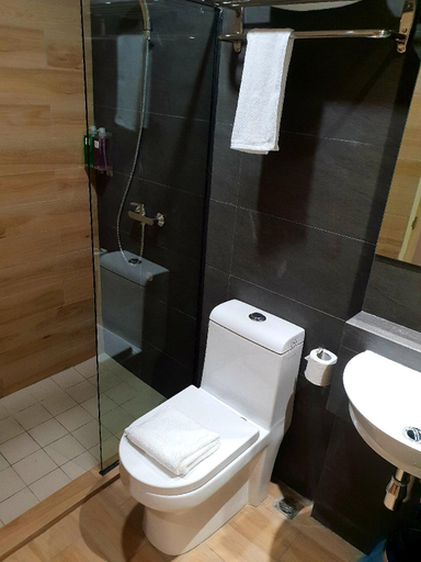 Bathroom 8