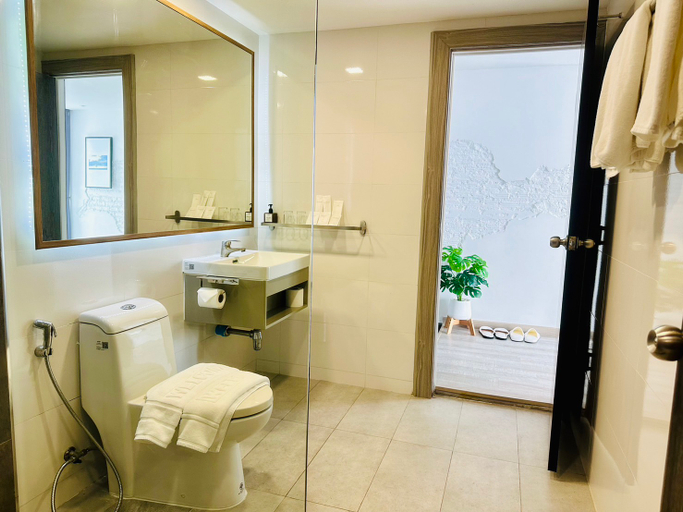Bathroom 3, U42 Hotel Bangkok, Din Dang