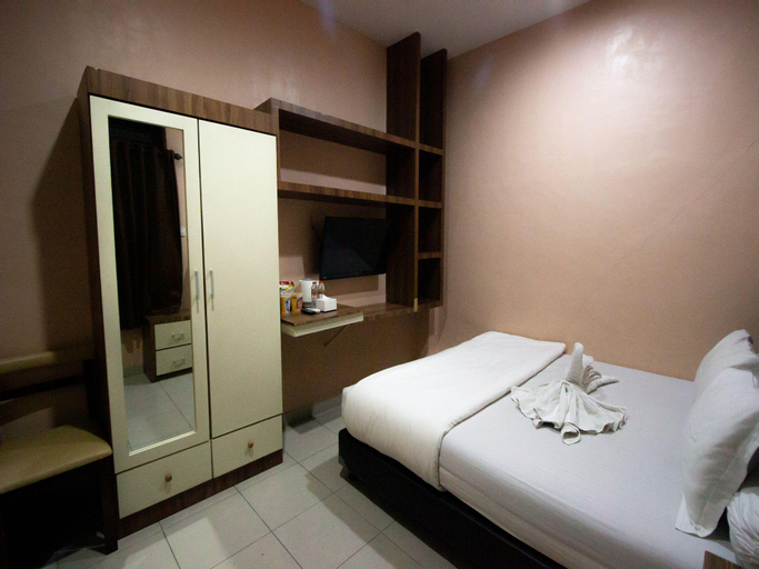 Bedroom 9