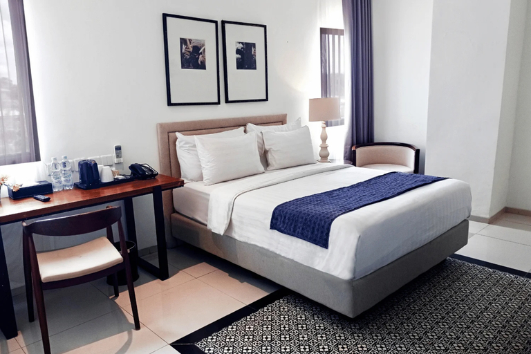 Bedroom 3, M Hotel Sorong Manage by East Season, Sorong
