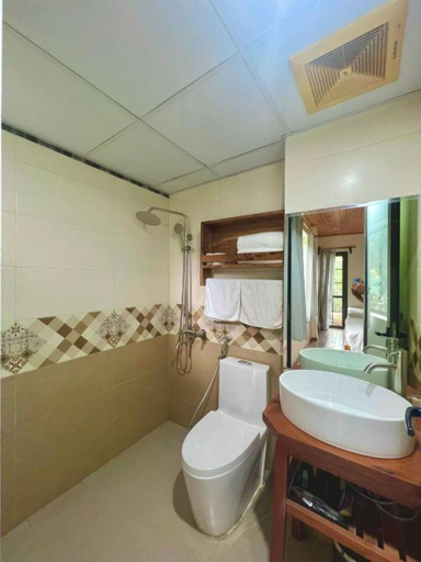 Bathroom 4, Ha Long May5, Hạ Long