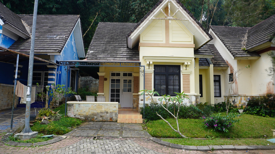 Vila Dalia Puncak EE11/18, Bogor