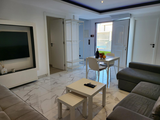 Others 4, Aroeira Tropical Villa, Almada