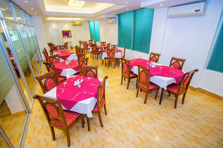 Food & Drinks 5, Laurel Lakefront Hotel, Dhaka
