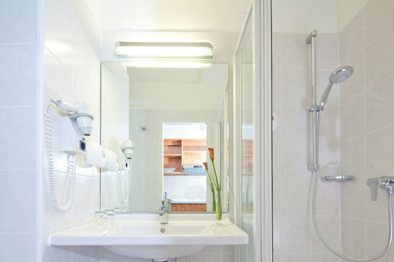Bathroom 4, Apartment-Hotel Hamburg Mitte, Hamburg