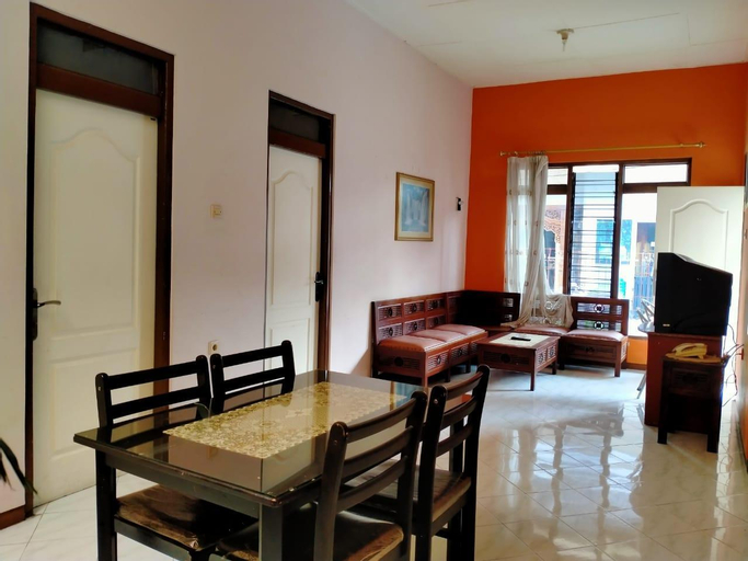 Dining Room 6
