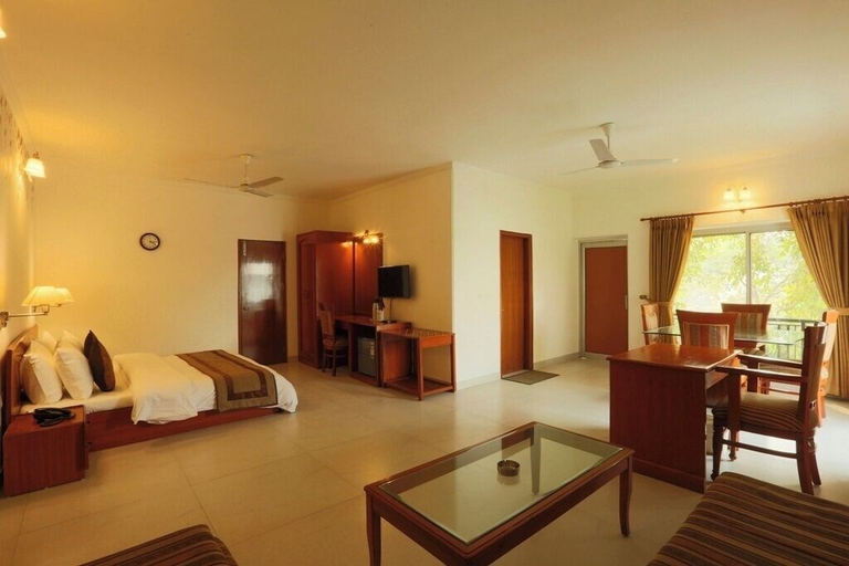 Bedroom 2, Aapno Ghar Resort, Gurgaon