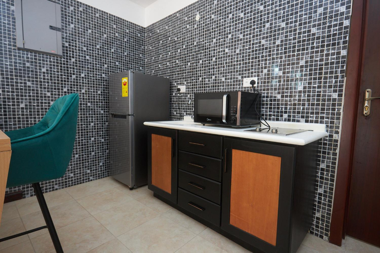 Others 3, The Inn Apartments, Accra