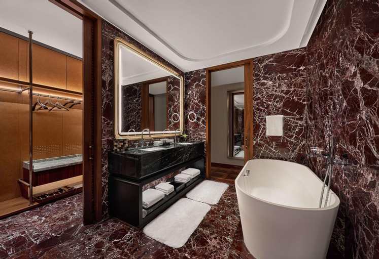 Bathroom 12