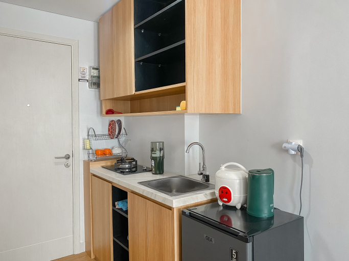 Others 3, Chic and Cozy Studio at Patraland Urbano Apartment By Travelio, Bekasi