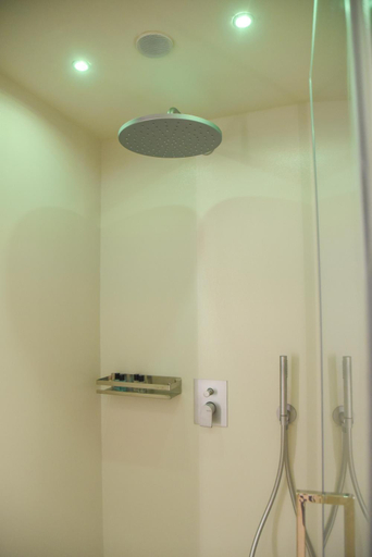 Others 3, Shanti Rooms & Apartments Risorgimento, Napoli
