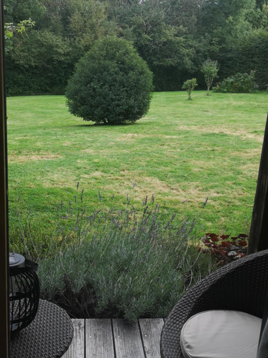 Others 5, LA PAUSE, Calvados