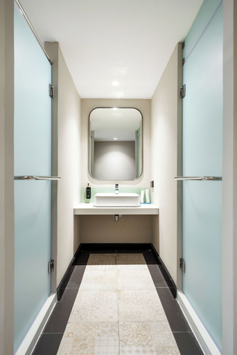 Bathroom 24