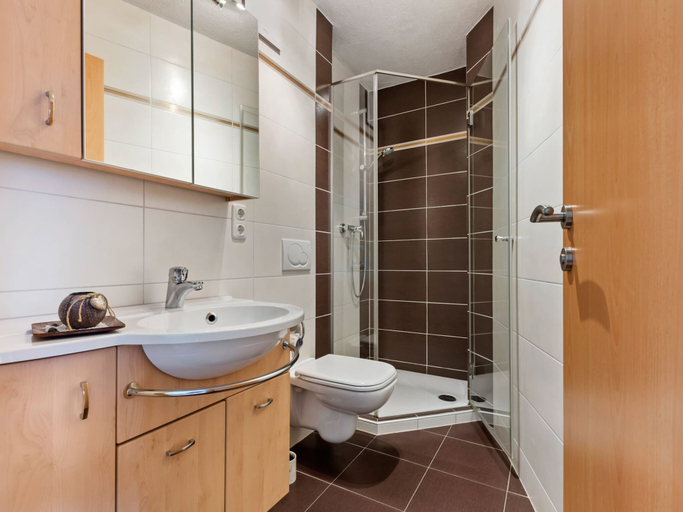 Bathroom 3, Sunlit Apartment near Ski Area in Hollersbach im Pinzgau, Zell am See
