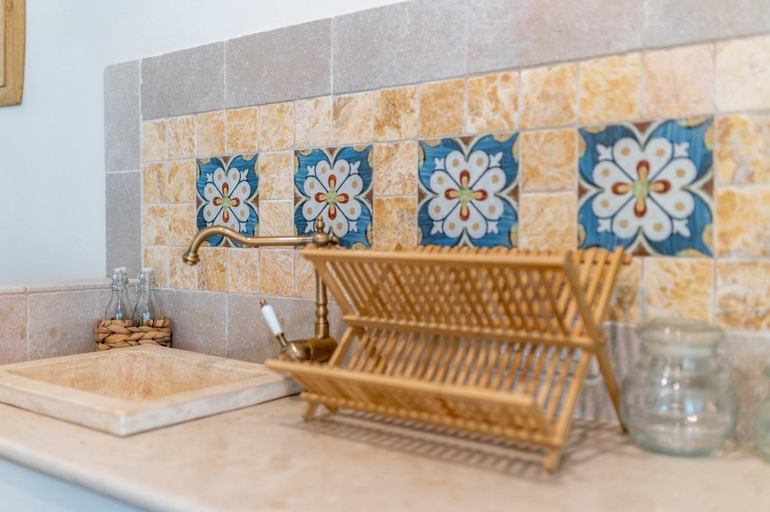 Others 2, Villa Philos by Rentbeat, Brindisi