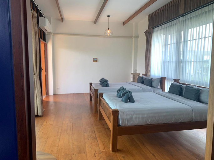 Bedroom 13