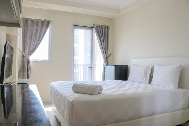 Homey and Nice Studio at Signature Park Grande Apartment By Travelio, East Jakarta