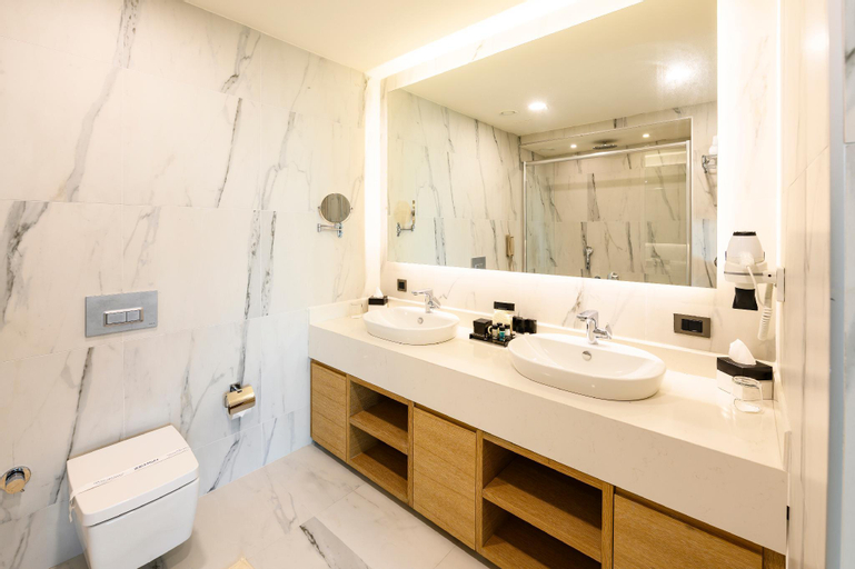 Bathroom 6
