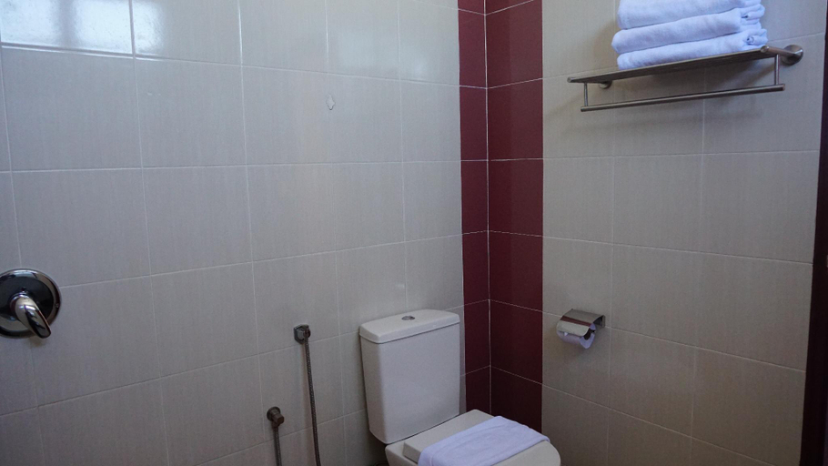 Bathroom 3