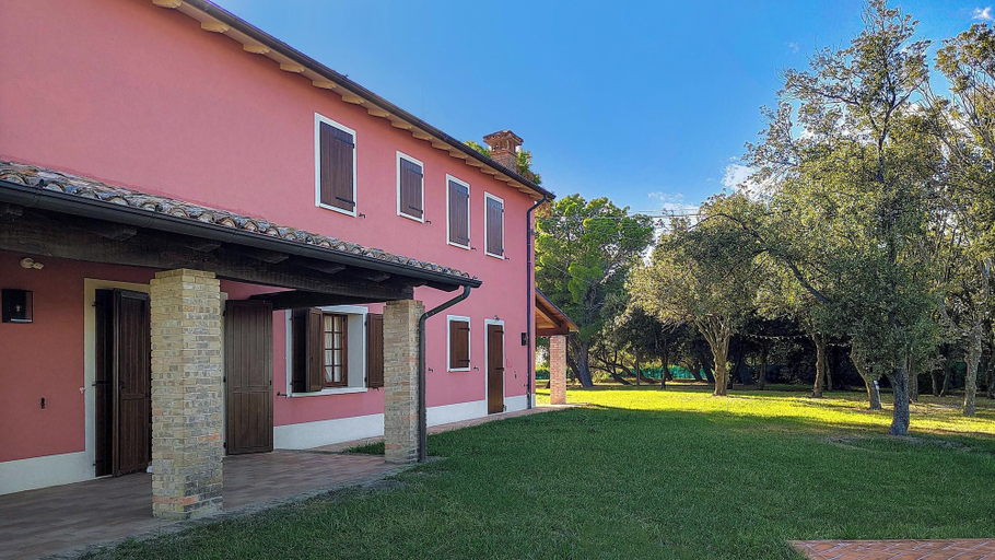 Exterior & Views 2, 3734 Villa Villacolle by Barbarhouse, Pesaro E Urbino