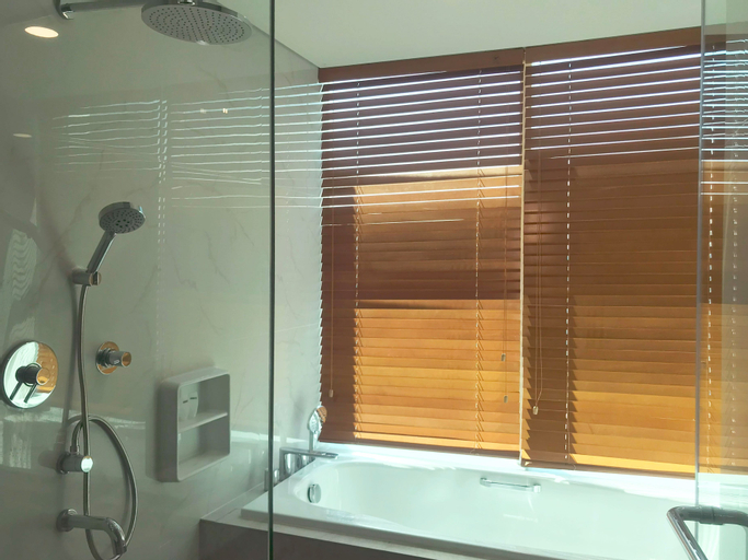 Bathroom 21