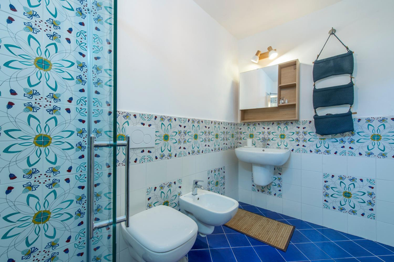 Bathroom 2, A casa di Rosy, Salerno