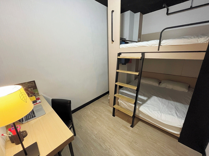 bedroom 16