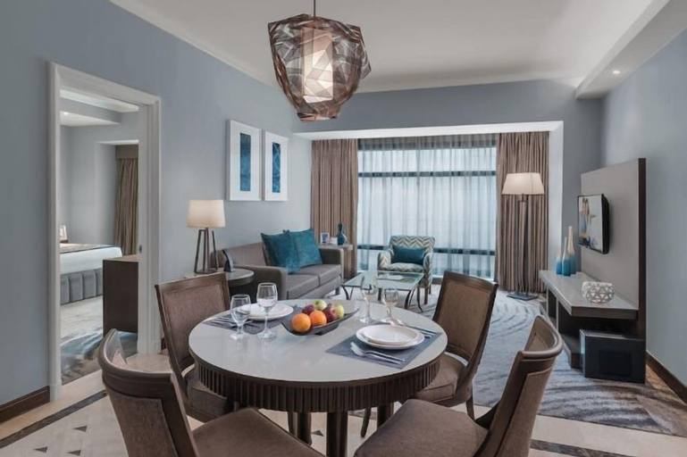 Dining Room 16