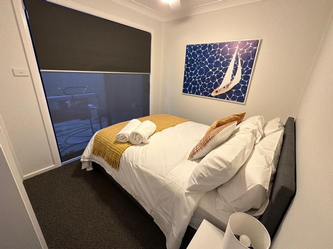 Bedroom 2, Central Evans Wagga Apartments, Wagga Wagga - Pt A