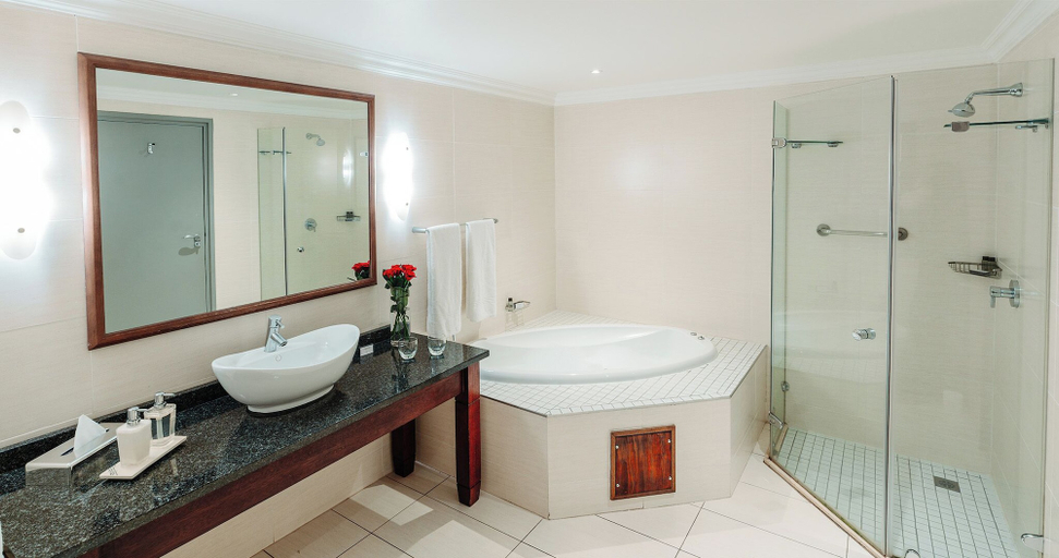 Bathroom 3, Blackrock Hotel, Amajuba