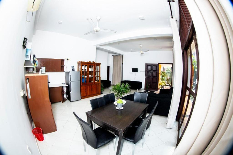 Others 2, Hotel Blue Bird, Negombo