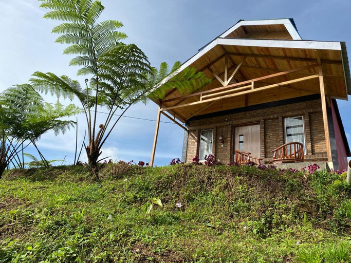 Exterior 7