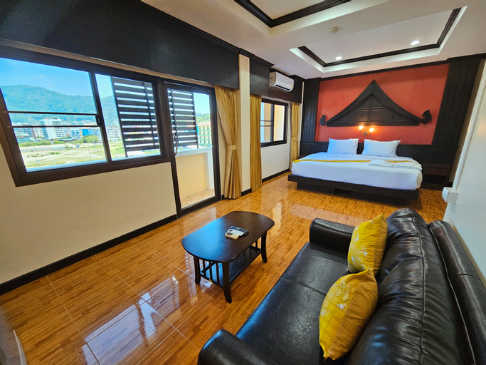 Bedroom 12