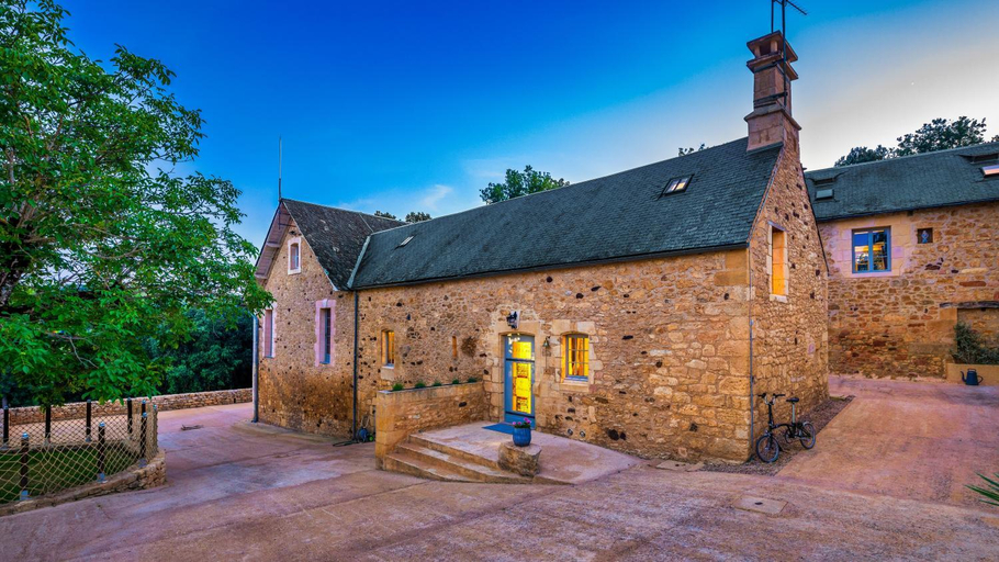 Others 2, Hameau du Chateau de Giverzac, gites luxueuses, Dordogne