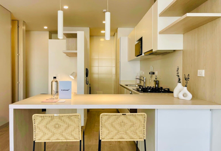 Room 3, w Amazing 1BR With Balcony in Chico, Santafé de Bogotá