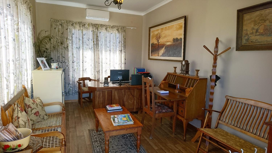 Public Area, Petra's Country Guesthouse, Zululand