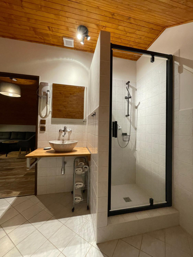 Bathroom 2, Pension Polonia, Trutnov